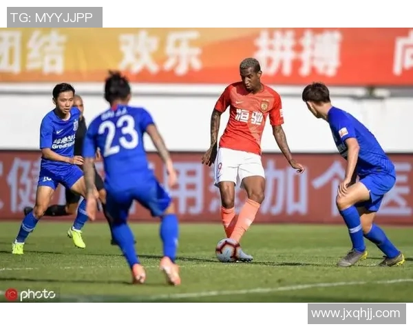 恒大与重庆激战全场精彩回放分析及赛后点评